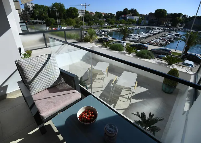 Stellazara Luxury Residence, New, Sea View, Center