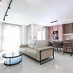 Διαμέρισμα Stellazara Luxury Residence, New, Sea View, Center