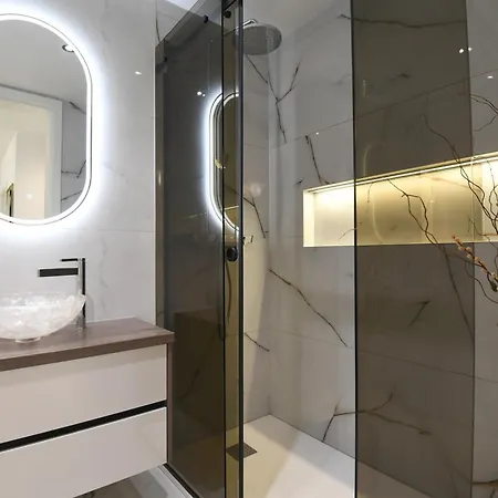 Stellazara Luxury Residence, New, Sea View, Center Lägenhet *