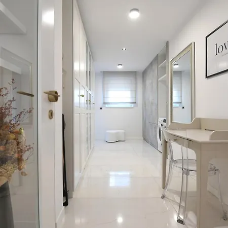 Appartamento Stellazara Luxury Residence, New, Sea View, Center